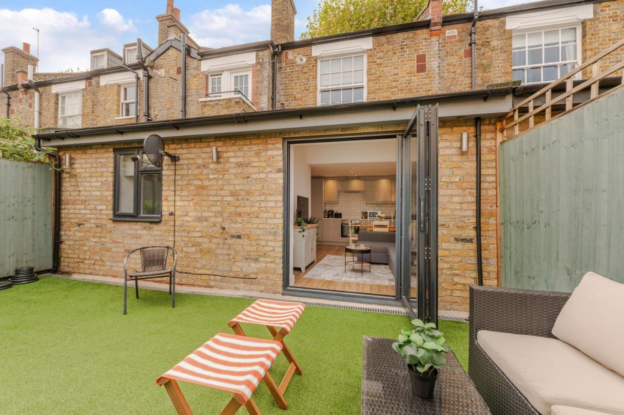 Three-Bedroom Bliss In London Town Exteriör bild